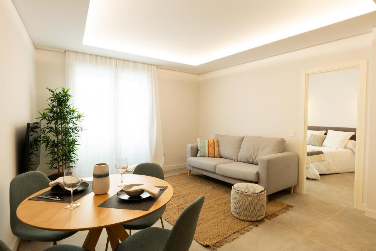Diana Suites 23 Malaga Bagian luar foto